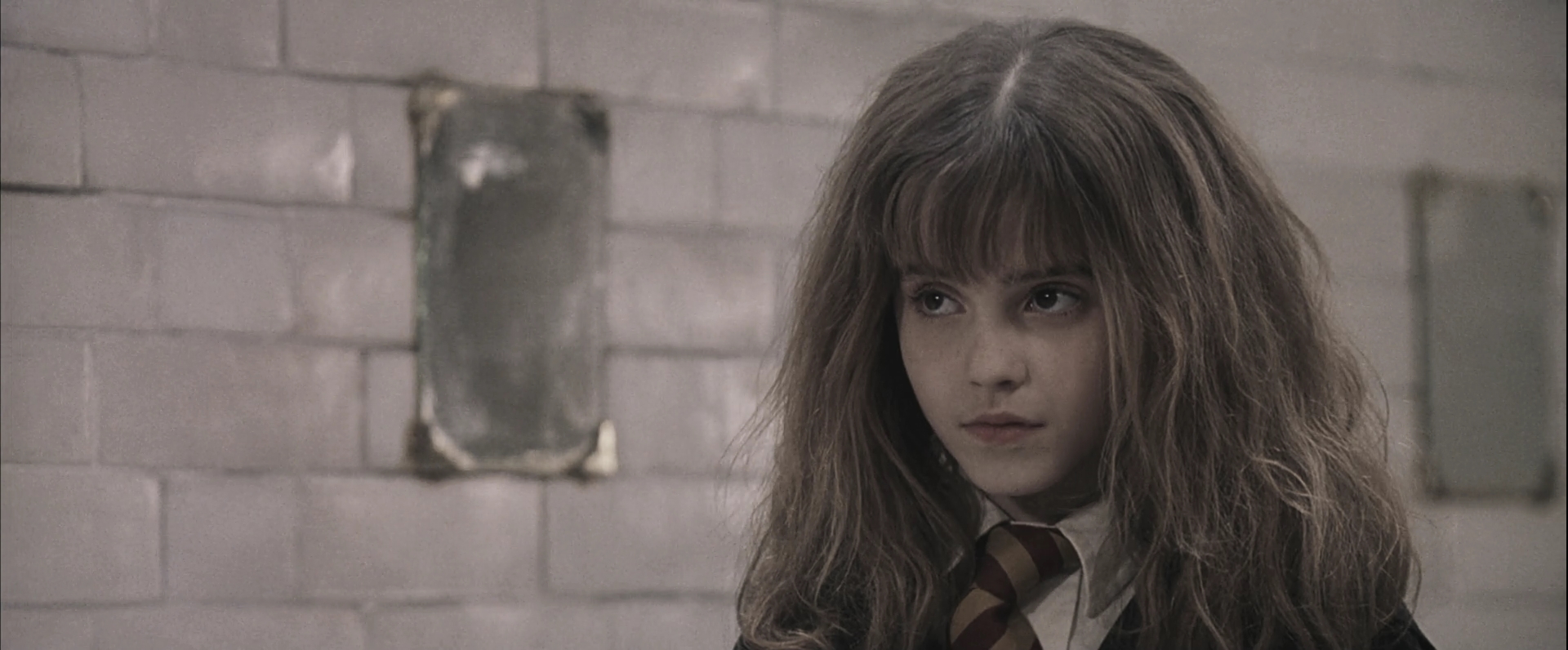 EmmaWatsonFan-dot-nl_HarryPotterandthePhilosophersStone2287.jpg