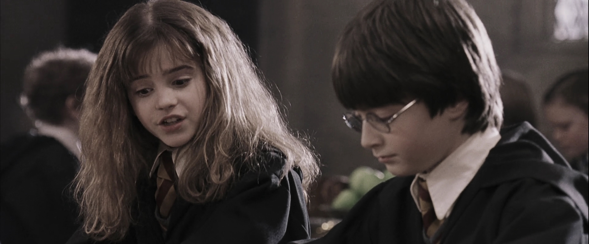 EmmaWatsonFan-dot-nl_HarryPotterandthePhilosophersStone2328.jpg EmmaWatsonFan-dot-nl_HarryPotterandthePhilosophersStone2328.jpg
