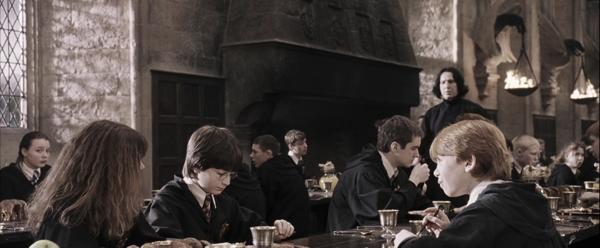 EmmaWatsonFan-dot-nl_HarryPotterandthePhilosophersStone2329.jpg EmmaWatsonFan-dot-nl_HarryPotterandthePhilosophersStone2329.jpg