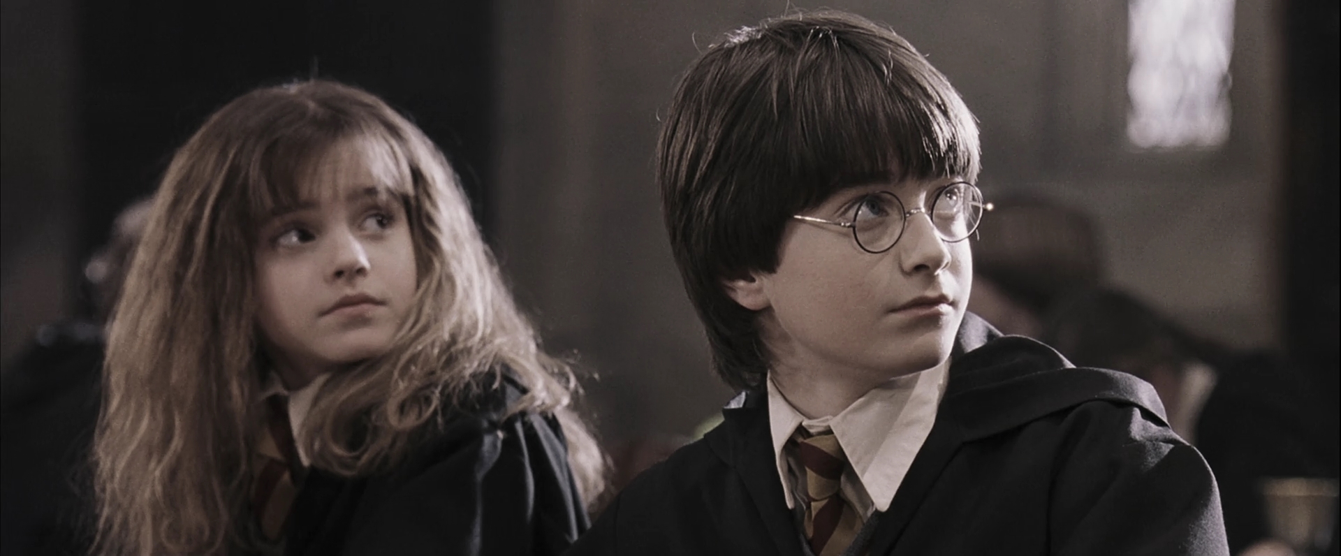 EmmaWatsonFan-dot-nl_HarryPotterandthePhilosophersStone2340.jpg EmmaWatsonFan-dot-nl_HarryPotterandthePhilosophersStone2340.jpg