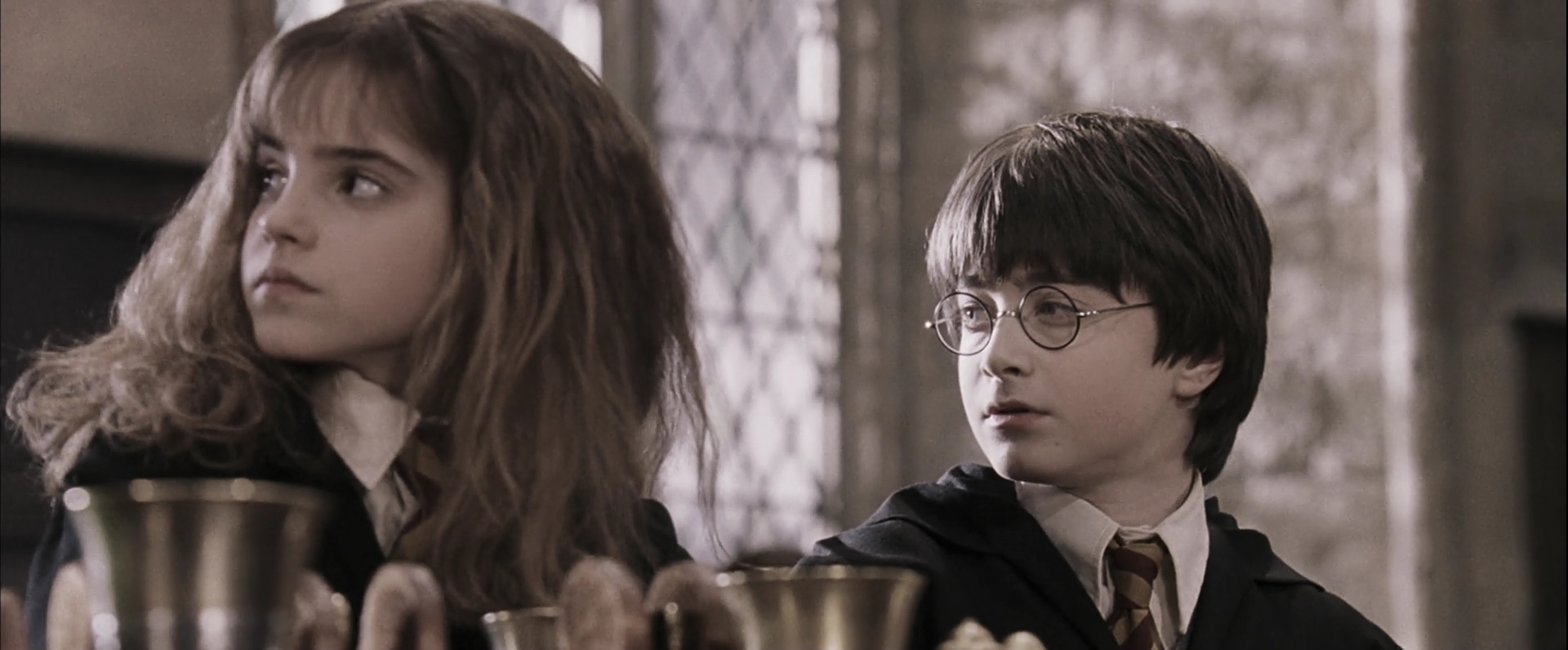 EmmaWatsonFan-dot-nl_HarryPotterandthePhilosophersStone2349.jpg EmmaWatsonFan-dot-nl_HarryPotterandthePhilosophersStone2349.jpg