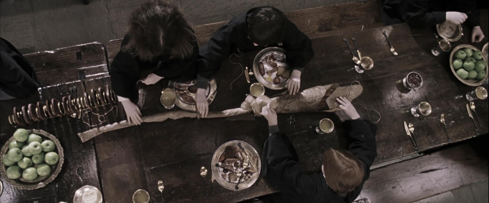 EmmaWatsonFan-dot-nl_HarryPotterandthePhilosophersStone2404.jpg EmmaWatsonFan-dot-nl_HarryPotterandthePhilosophersStone2404.jpg