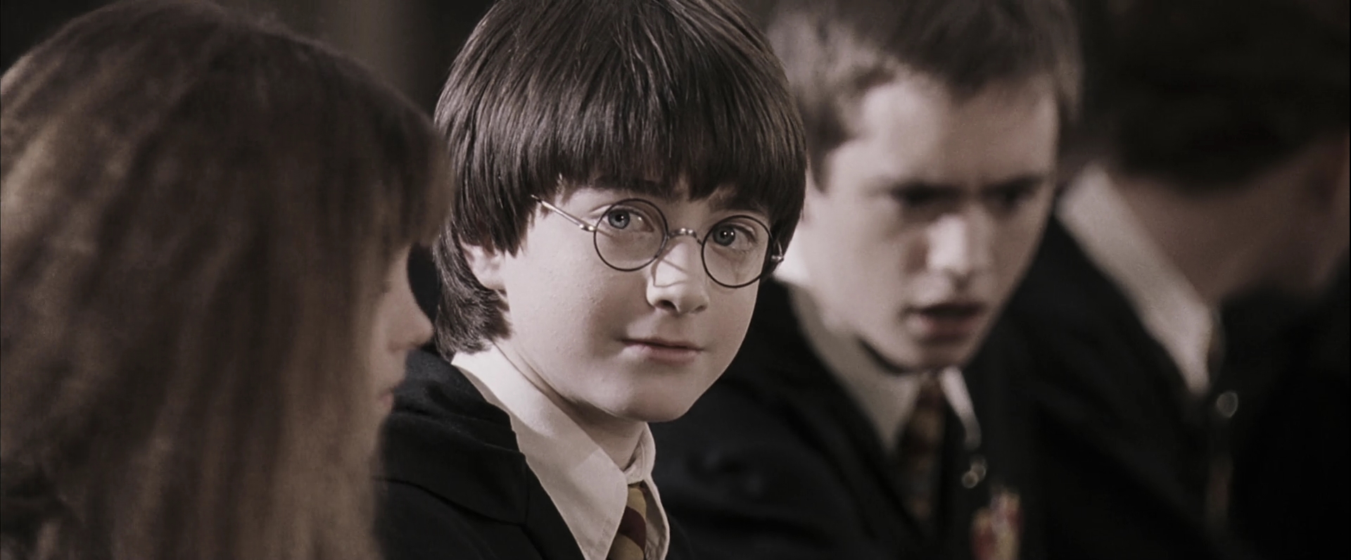 EmmaWatsonFan-dot-nl_HarryPotterandthePhilosophersStone2420.jpg EmmaWatsonFan-dot-nl_HarryPotterandthePhilosophersStone2420.jpg