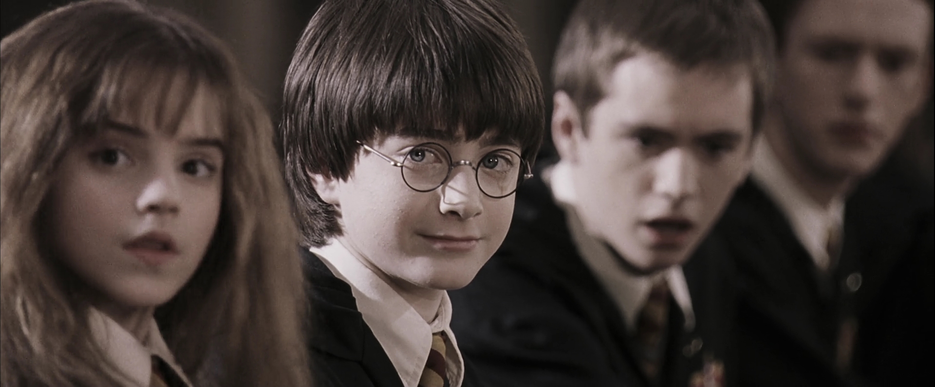 EmmaWatsonFan-dot-nl_HarryPotterandthePhilosophersStone2422.jpg EmmaWatsonFan-dot-nl_HarryPotterandthePhilosophersStone2422.jpg