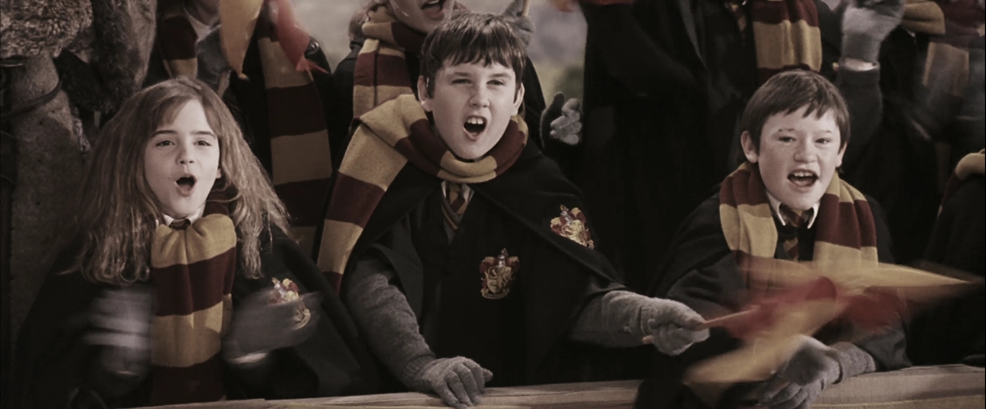 EmmaWatsonFan-dot-nl_HarryPotterandthePhilosophersStone2491.jpg EmmaWatsonFan-dot-nl_HarryPotterandthePhilosophersStone2491.jpg