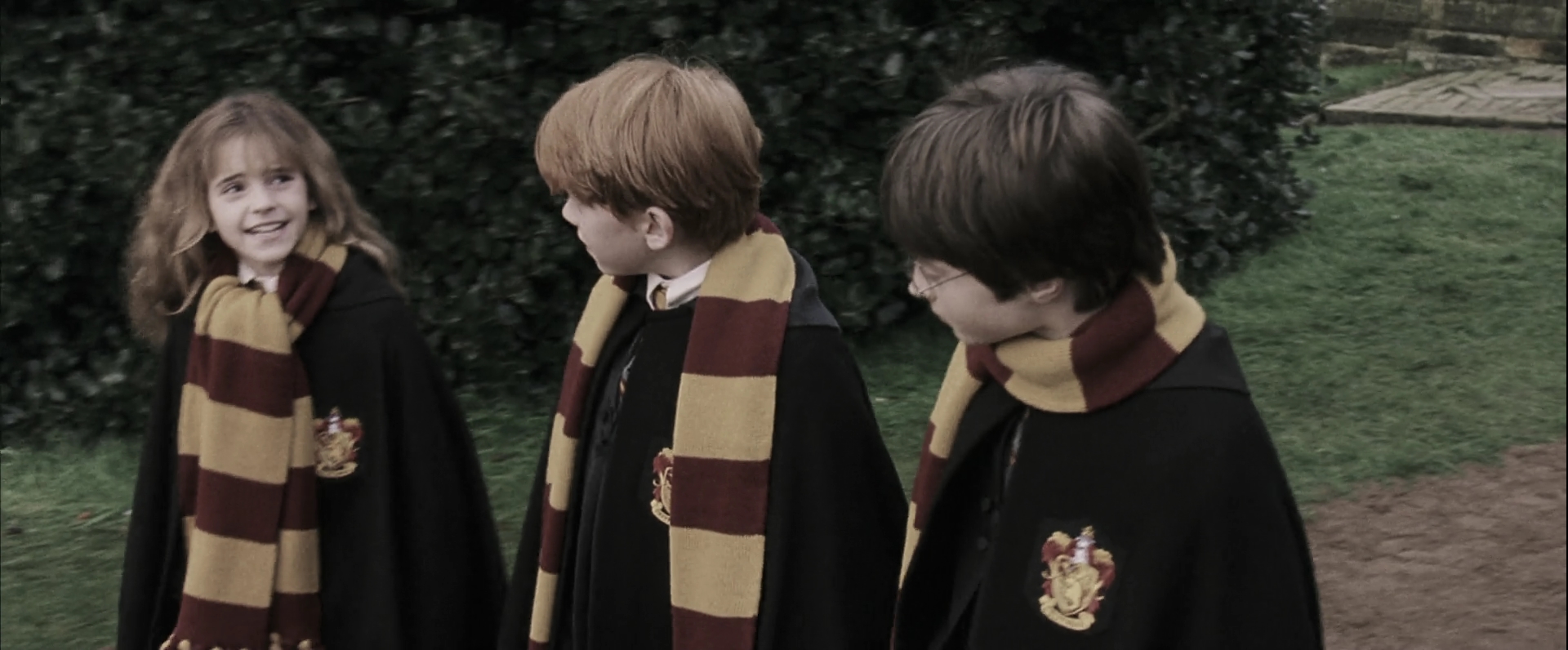 EmmaWatsonFan-dot-nl_HarryPotterandthePhilosophersStone2923.jpg EmmaWatsonFan-dot-nl_HarryPotterandthePhilosophersStone2923.jpg