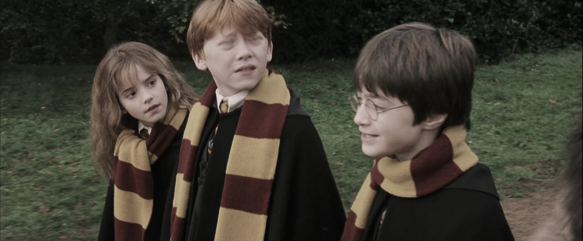EmmaWatsonFan-dot-nl_HarryPotterandthePhilosophersStone2938.jpg EmmaWatsonFan-dot-nl_HarryPotterandthePhilosophersStone2938.jpg