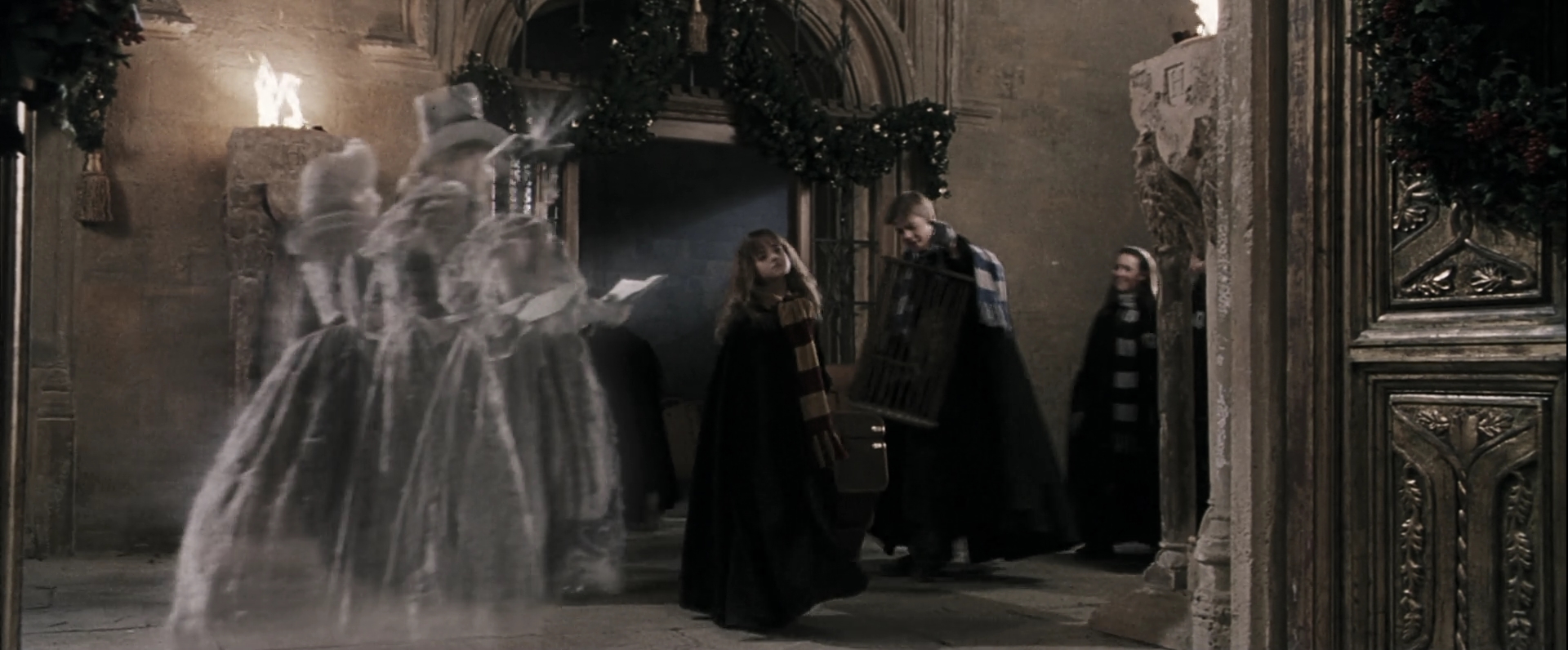 EmmaWatsonFan-dot-nl_HarryPotterandthePhilosophersStone3003.jpg