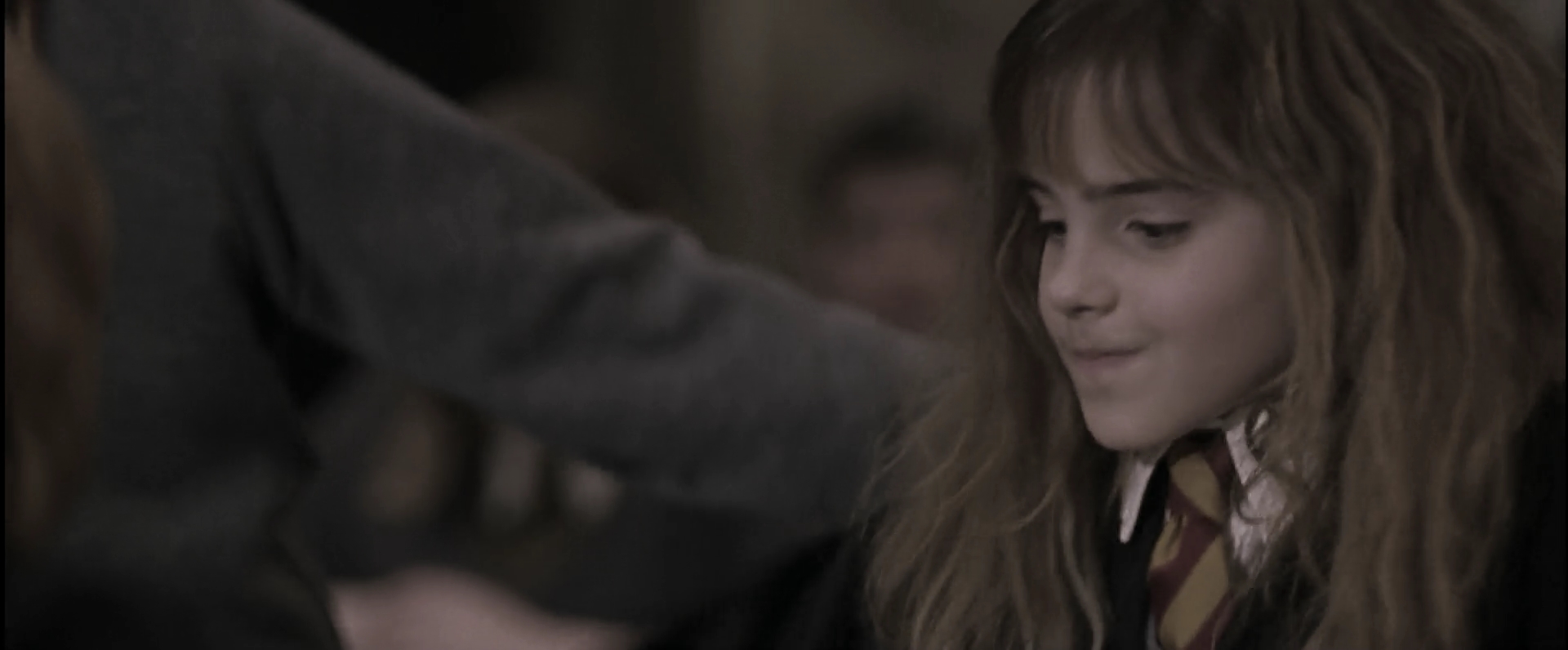 EmmaWatsonFan-dot-nl_HarryPotterandthePhilosophersStone3849.jpg EmmaWatsonFan-dot-nl_HarryPotterandthePhilosophersStone3849.jpg