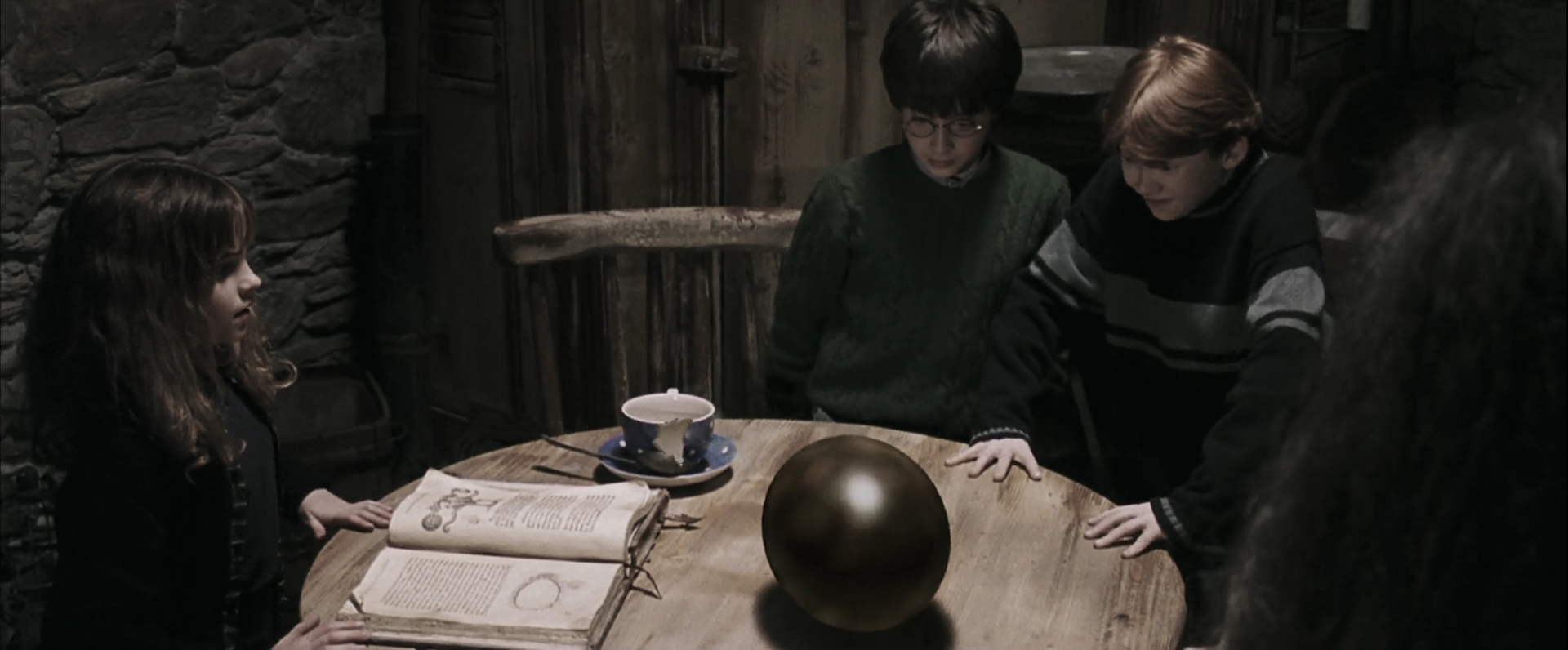 EmmaWatsonFan-dot-nl_HarryPotterandthePhilosophersStone4031.jpg EmmaWatsonFan-dot-nl_HarryPotterandthePhilosophersStone4031.jpg