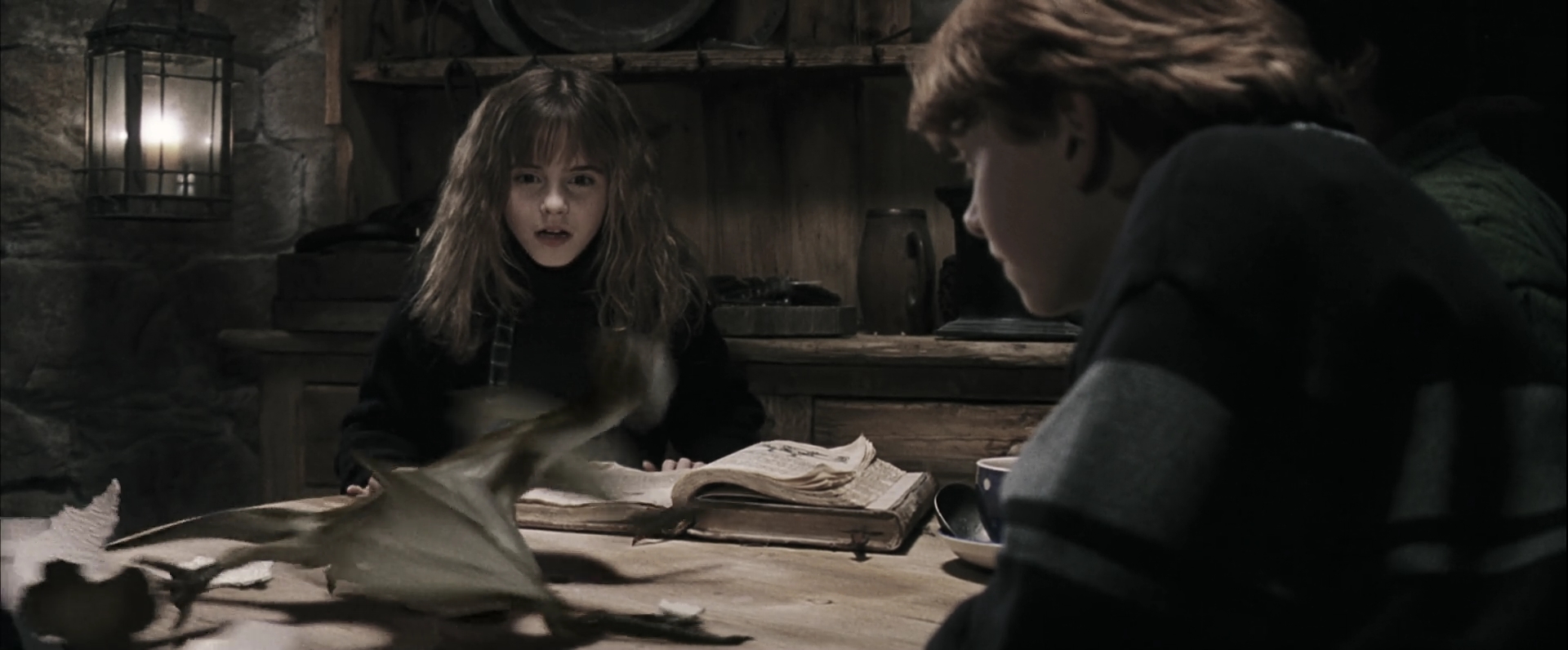 EmmaWatsonFan-dot-nl_HarryPotterandthePhilosophersStone4044.jpg EmmaWatsonFan-dot-nl_HarryPotterandthePhilosophersStone4044.jpg