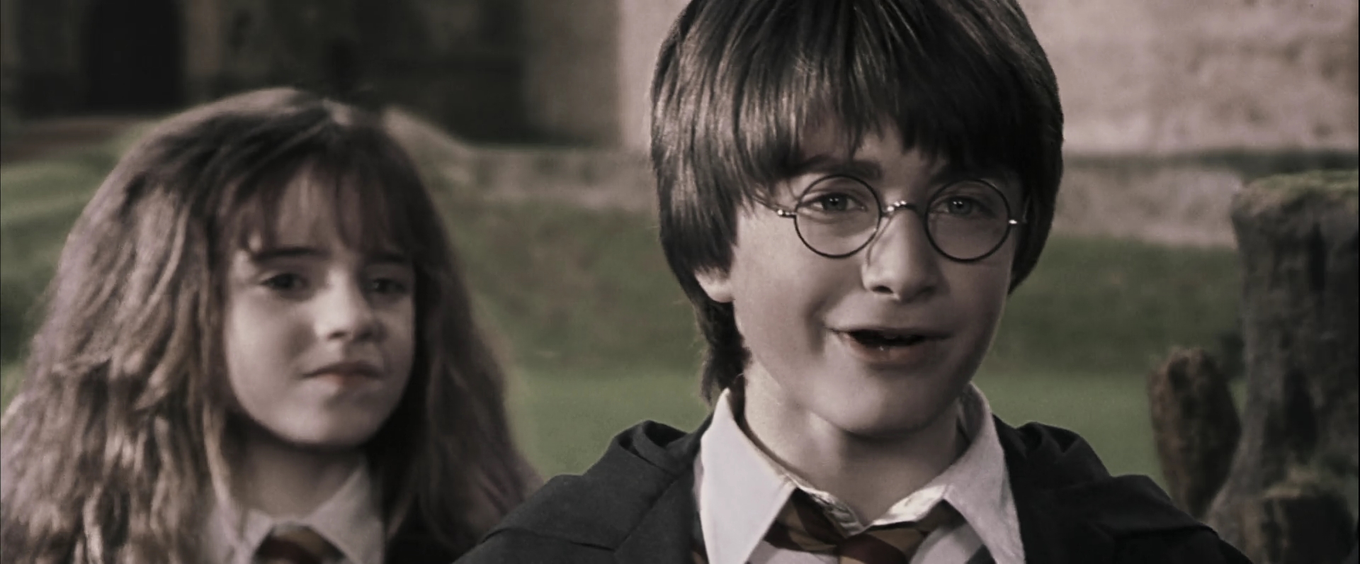 EmmaWatsonFan-dot-nl_HarryPotterandthePhilosophersStone4650.jpg EmmaWatsonFan-dot-nl_HarryPotterandthePhilosophersStone4650.jpg