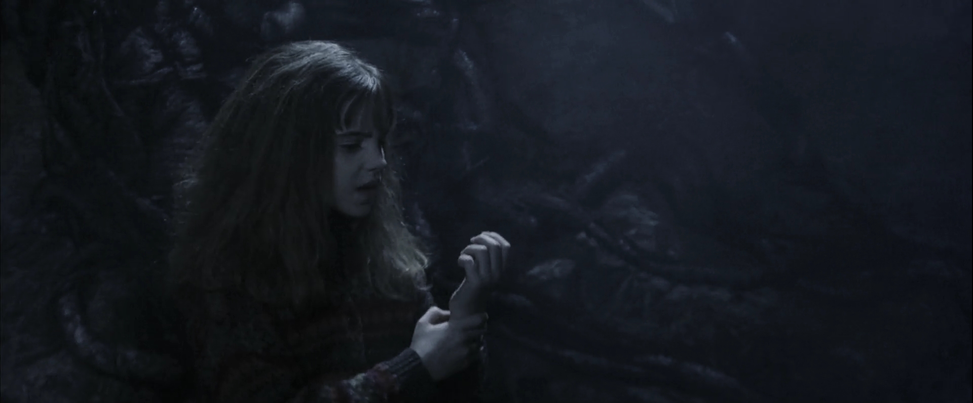 EmmaWatsonFan-dot-nl_HarryPotterandthePhilosophersStone5013.jpg EmmaWatsonFan-dot-nl_HarryPotterandthePhilosophersStone5013.jpg