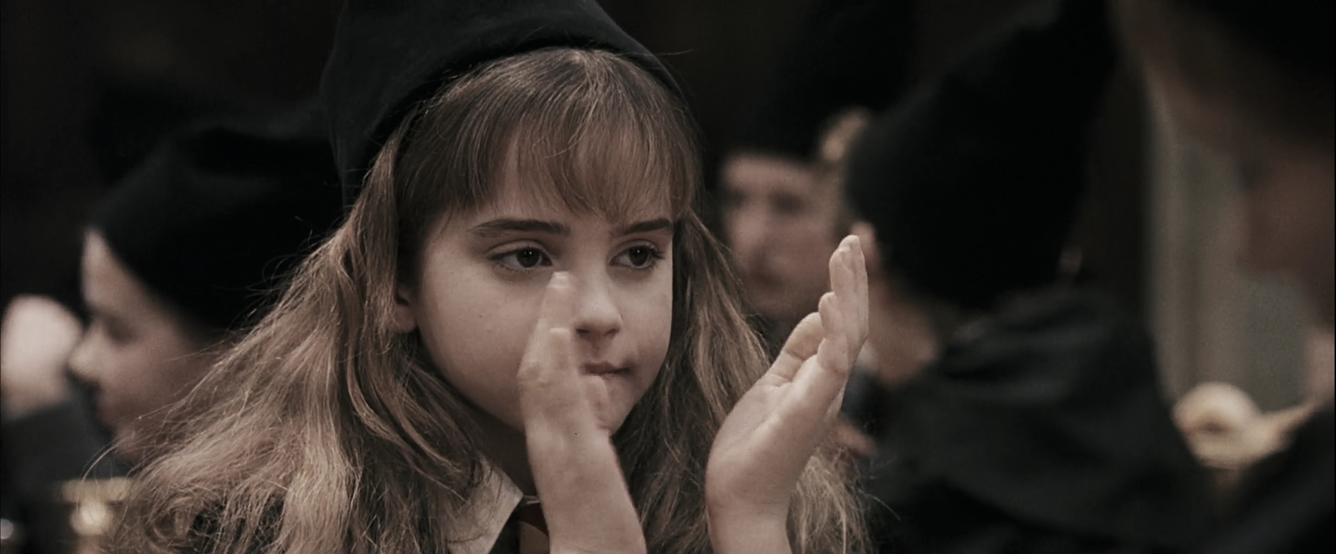 EmmaWatsonFan-dot-nl_HarryPotterandthePhilosophersStone6260.jpg EmmaWatsonFan-dot-nl_HarryPotterandthePhilosophersStone6260.jpg