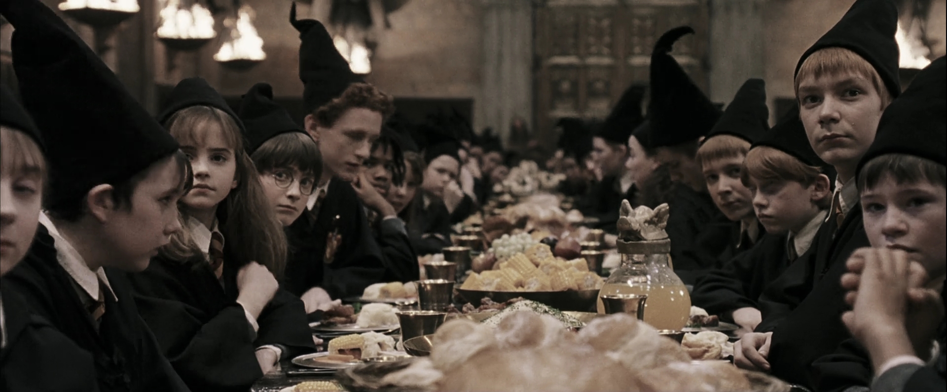 EmmaWatsonFan-dot-nl_HarryPotterandthePhilosophersStone6293.jpg EmmaWatsonFan-dot-nl_HarryPotterandthePhilosophersStone6293.jpg