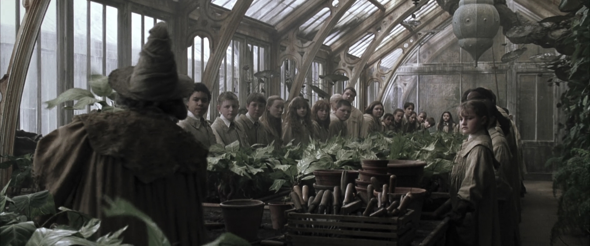 EmmaWatsonFan-dot-nl_HarryPotterandtheChamberOfSecrets0842.jpg EmmaWatsonFan-dot-nl_HarryPotterandtheChamberOfSecrets0842.jpg