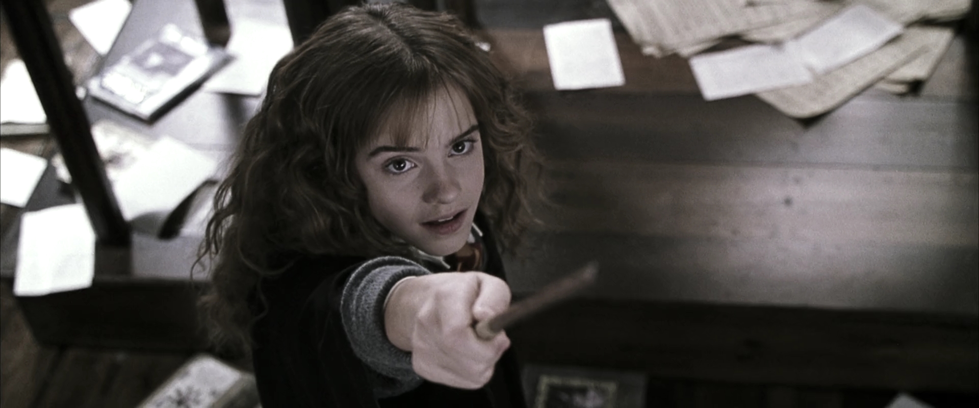 EmmaWatsonFan-dot-nl_HarryPotterandtheChamberOfSecrets1201.jpg EmmaWatsonFan-dot-nl_HarryPotterandtheChamberOfSecrets1201.jpg