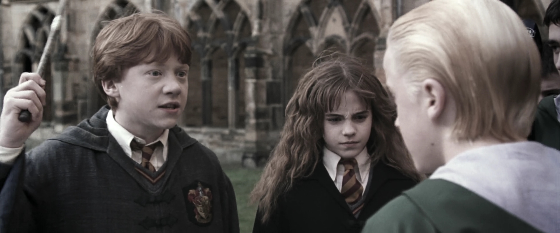 EmmaWatsonFan-dot-nl_HarryPotterandtheChamberOfSecrets1284.jpg EmmaWatsonFan-dot-nl_HarryPotterandtheChamberOfSecrets1284.jpg