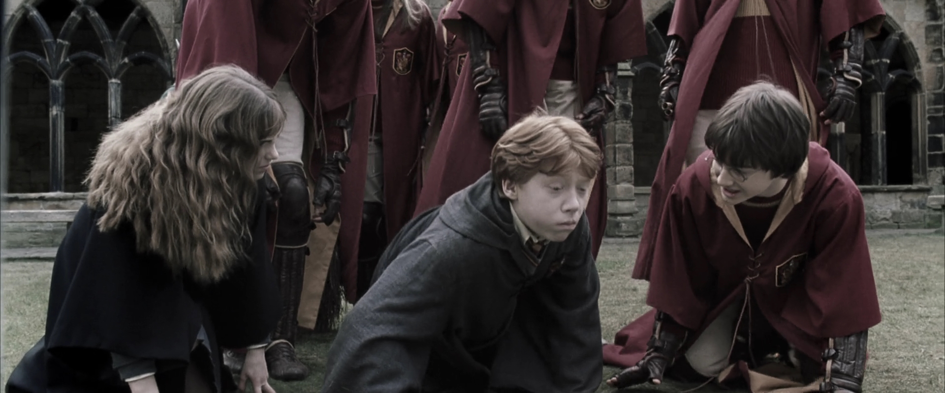 EmmaWatsonFan-dot-nl_HarryPotterandtheChamberOfSecrets1296.jpg EmmaWatsonFan-dot-nl_HarryPotterandtheChamberOfSecrets1296.jpg