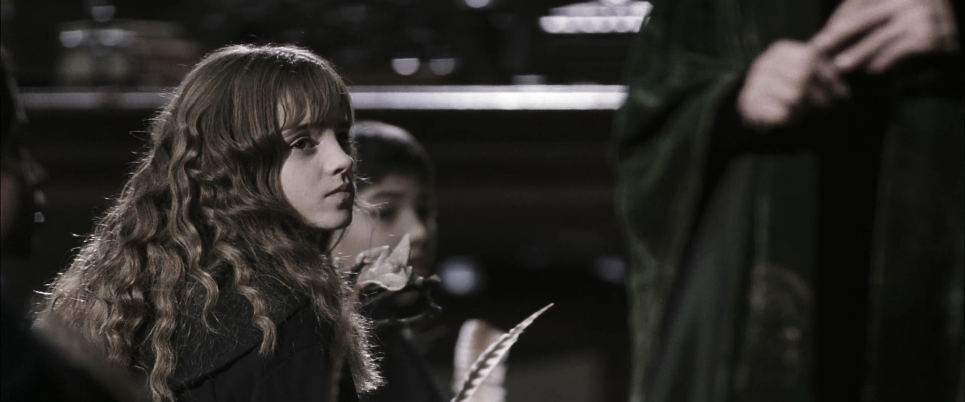 EmmaWatsonFan-dot-nl_HarryPotterandtheChamberOfSecrets1904.jpg EmmaWatsonFan-dot-nl_HarryPotterandtheChamberOfSecrets1904.jpg