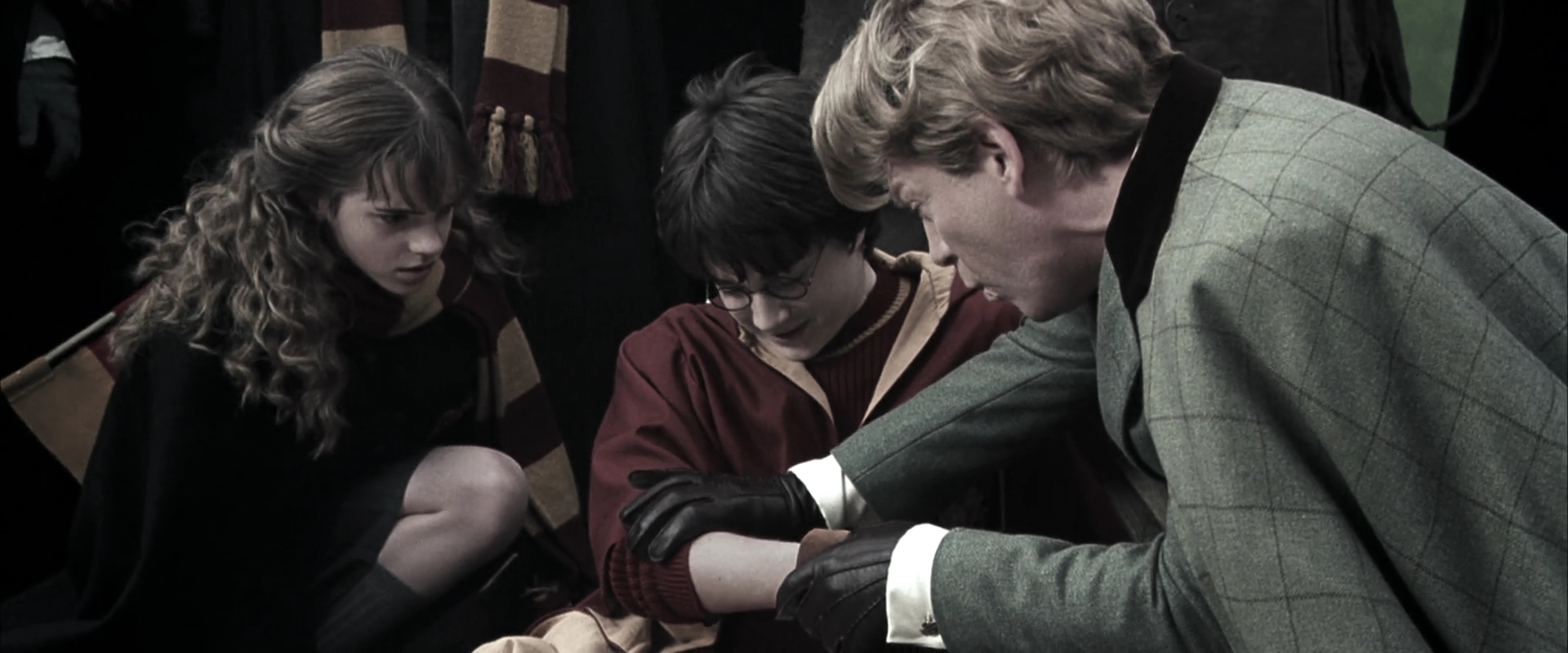 EmmaWatsonFan-dot-nl_HarryPotterandtheChamberOfSecrets2383.jpg EmmaWatsonFan-dot-nl_HarryPotterandtheChamberOfSecrets2383.jpg