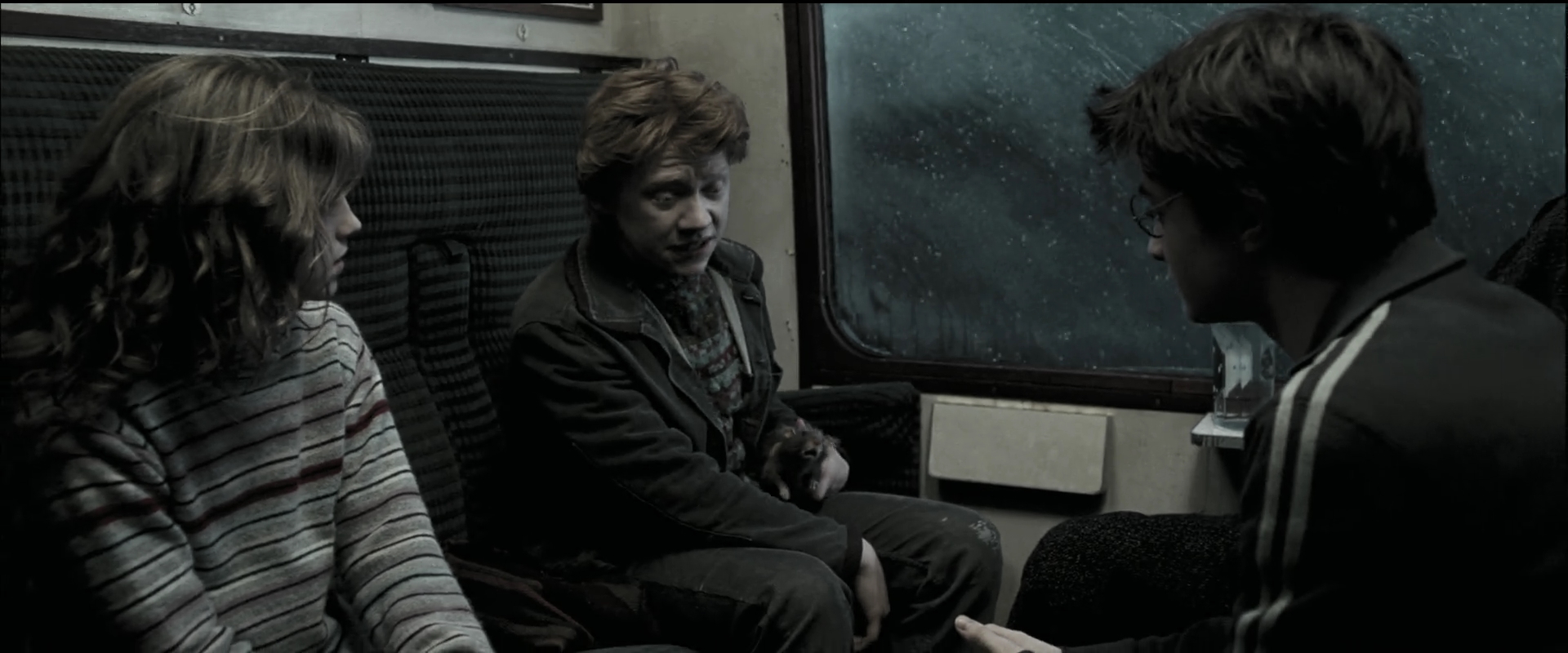 EmmaWatsonFan_dot_nl-HarryPotterAndThePrisonerOfAzkaban0272.jpg