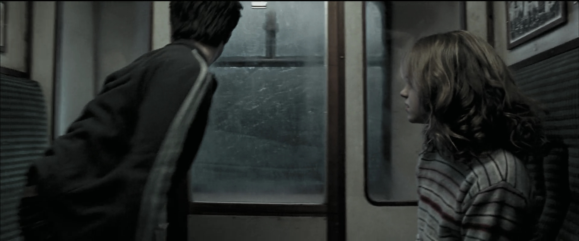 EmmaWatsonFan_dot_nl-HarryPotterAndThePrisonerOfAzkaban0283.jpg