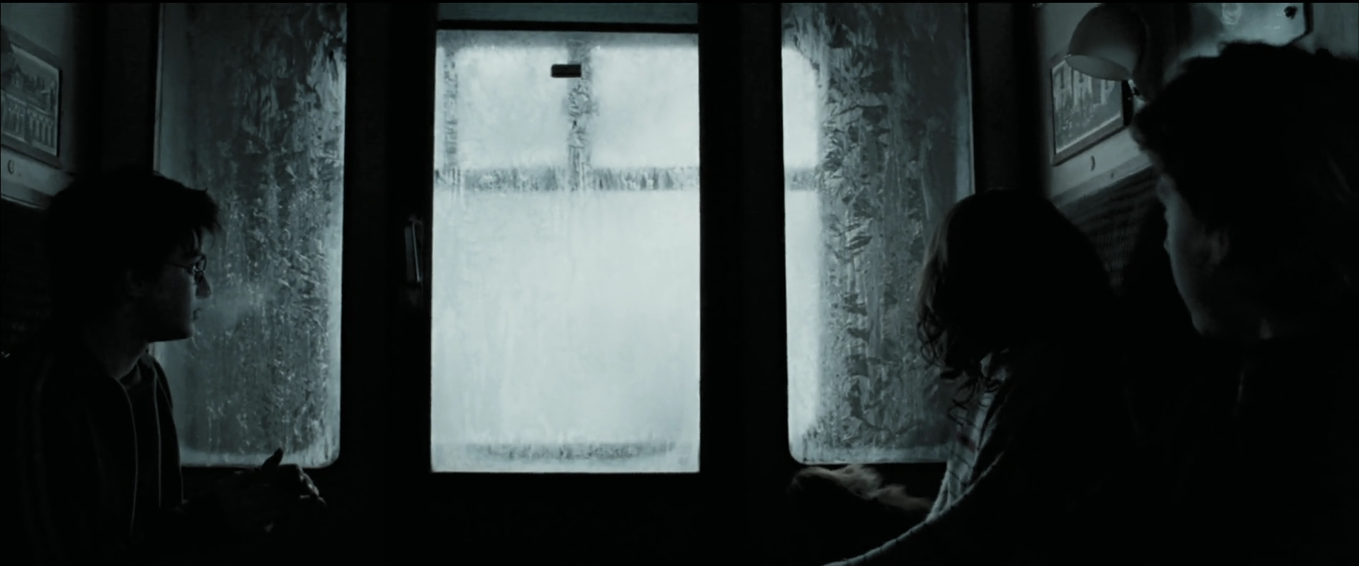 EmmaWatsonFan_dot_nl-HarryPotterAndThePrisonerOfAzkaban0345.jpg