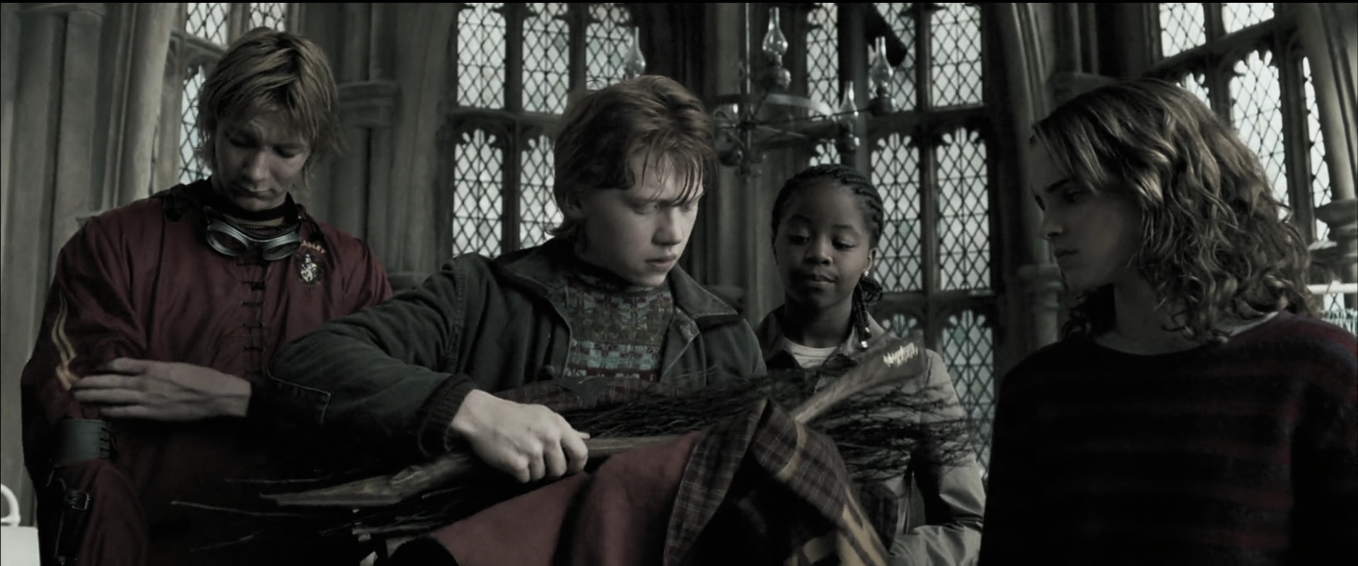 EmmaWatsonFan_dot_nl-HarryPotterAndThePrisonerOfAzkaban2437.jpg EmmaWatsonFan_dot_nl-HarryPotterAndThePrisonerOfAzkaban2437.jpg