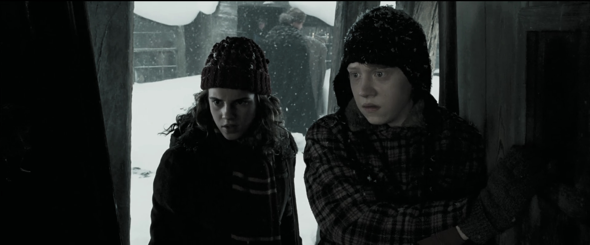 EmmaWatsonFan_dot_nl-HarryPotterAndThePrisonerOfAzkaban2852.jpg EmmaWatsonFan_dot_nl-HarryPotterAndThePrisonerOfAzkaban2852.jpg
