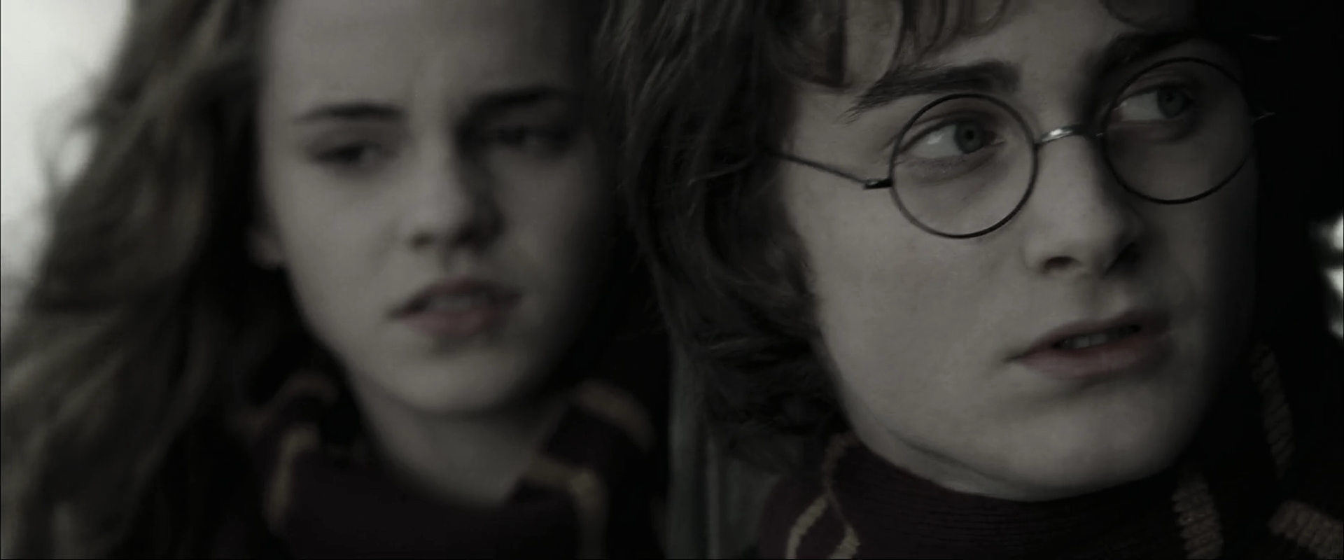 EmmaWatsonFan_dot_nl-HarryPotterAndTheGobletOfFire4940.jpg
