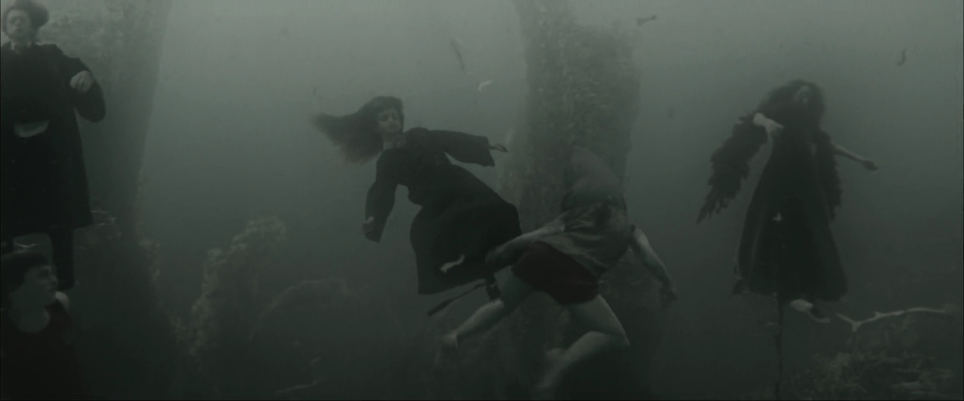 EmmaWatsonFan_dot_nl-HarryPotterAndTheGobletOfFire5541.jpg EmmaWatsonFan_dot_nl-HarryPotterAndTheGobletOfFire5541.jpg