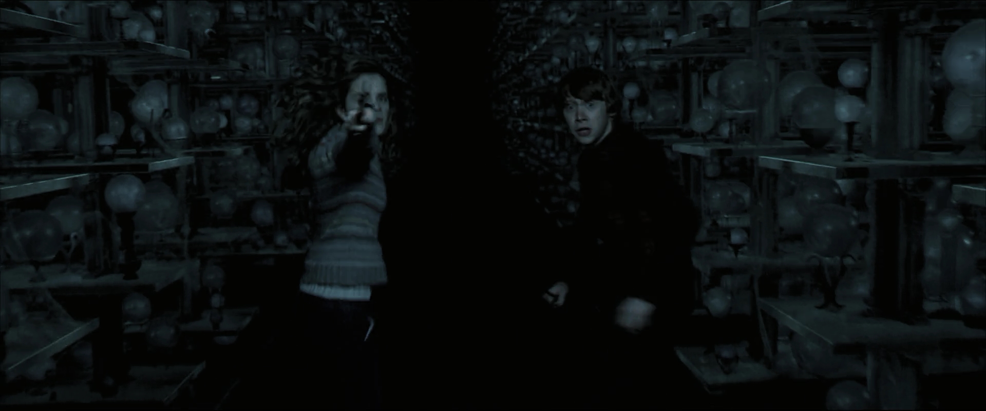 EmmaWatsonFan_dot_nl-HarryPotterAndTheOrderOfThePhoenix6482.jpg