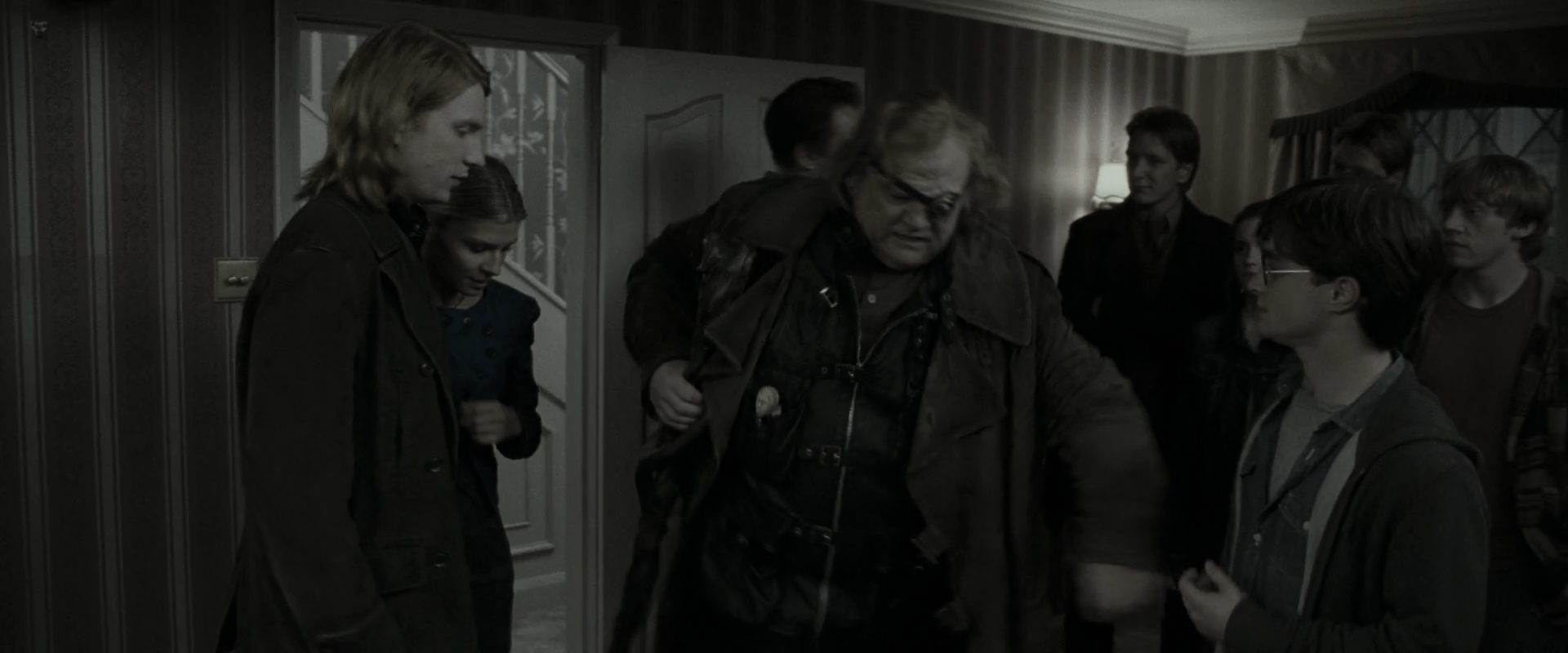 EmmaWatsonFan_dot_nl-HarryPotterAndTheDeathlyHallowsPart1-0700.jpg EmmaWatsonFan_dot_nl-HarryPotterAndTheDeathlyHallowsPart1-0700.jpg