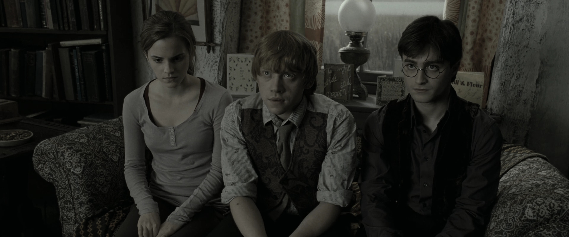 EmmaWatsonFan_dot_nl-HarryPotterAndTheDeathlyHallowsPart1-1647.jpg