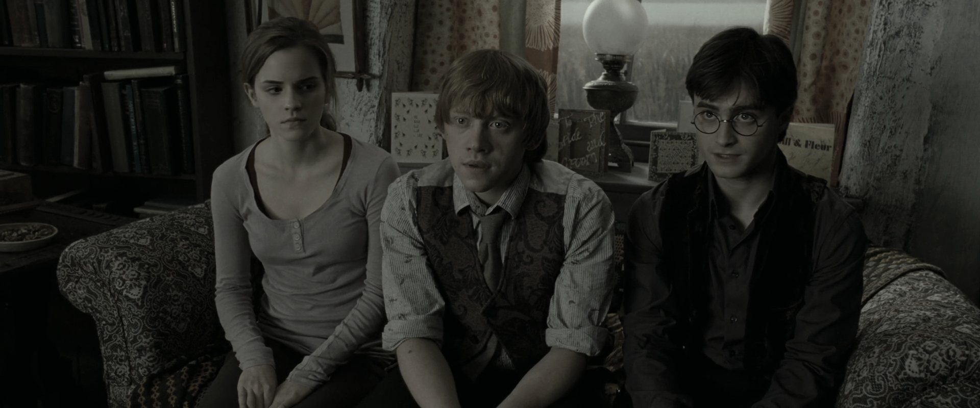 EmmaWatsonFan_dot_nl-HarryPotterAndTheDeathlyHallowsPart1-1649.jpg