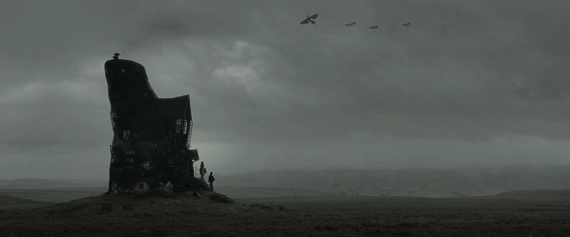 EmmaWatsonFan_dot_nl-HarryPotterAndTheDeathlyHallowsPart1-6305.jpg