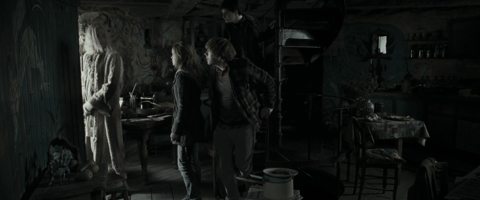 EmmaWatsonFan_dot_nl-HarryPotterAndTheDeathlyHallowsPart1-6723.jpg EmmaWatsonFan_dot_nl-HarryPotterAndTheDeathlyHallowsPart1-6723.jpg