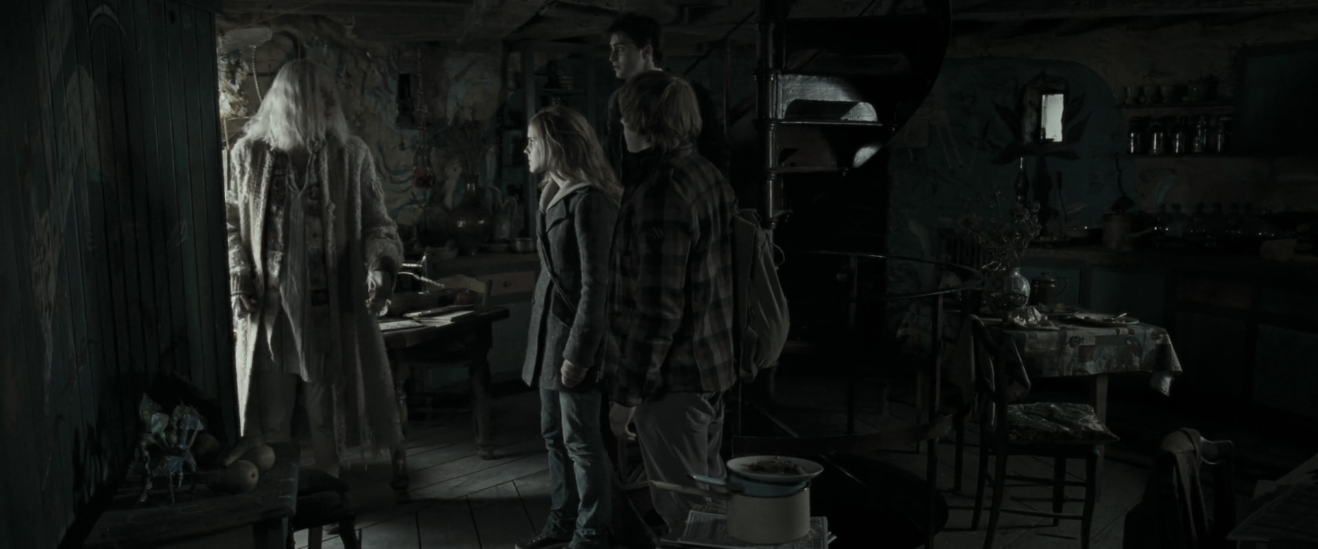 EmmaWatsonFan_dot_nl-HarryPotterAndTheDeathlyHallowsPart1-6731.jpg EmmaWatsonFan_dot_nl-HarryPotterAndTheDeathlyHallowsPart1-6731.jpg