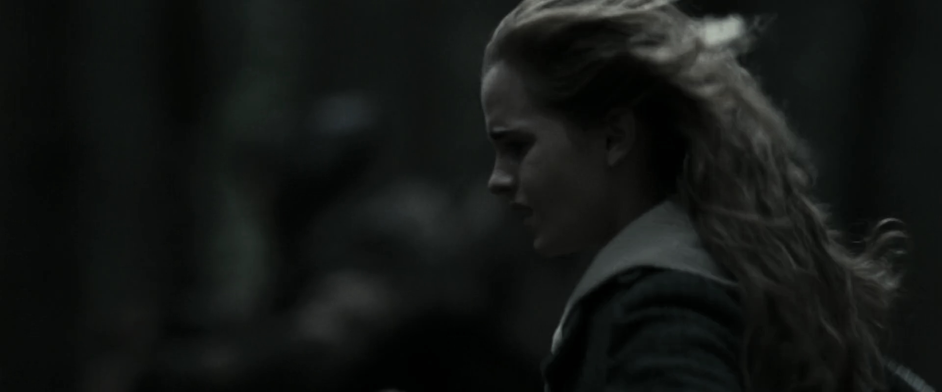 EmmaWatsonFan_dot_nl-HarryPotterAndTheDeathlyHallowsPart1-6890.jpg EmmaWatsonFan_dot_nl-HarryPotterAndTheDeathlyHallowsPart1-6890.jpg