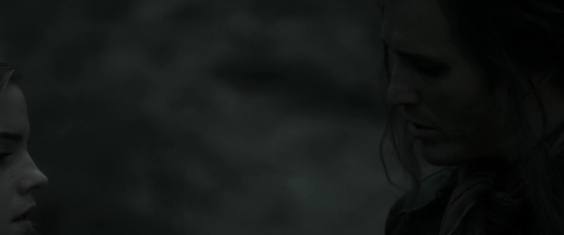 EmmaWatsonFan_dot_nl-HarryPotterAndTheDeathlyHallowsPart1-7014.jpg EmmaWatsonFan_dot_nl-HarryPotterAndTheDeathlyHallowsPart1-7014.jpg