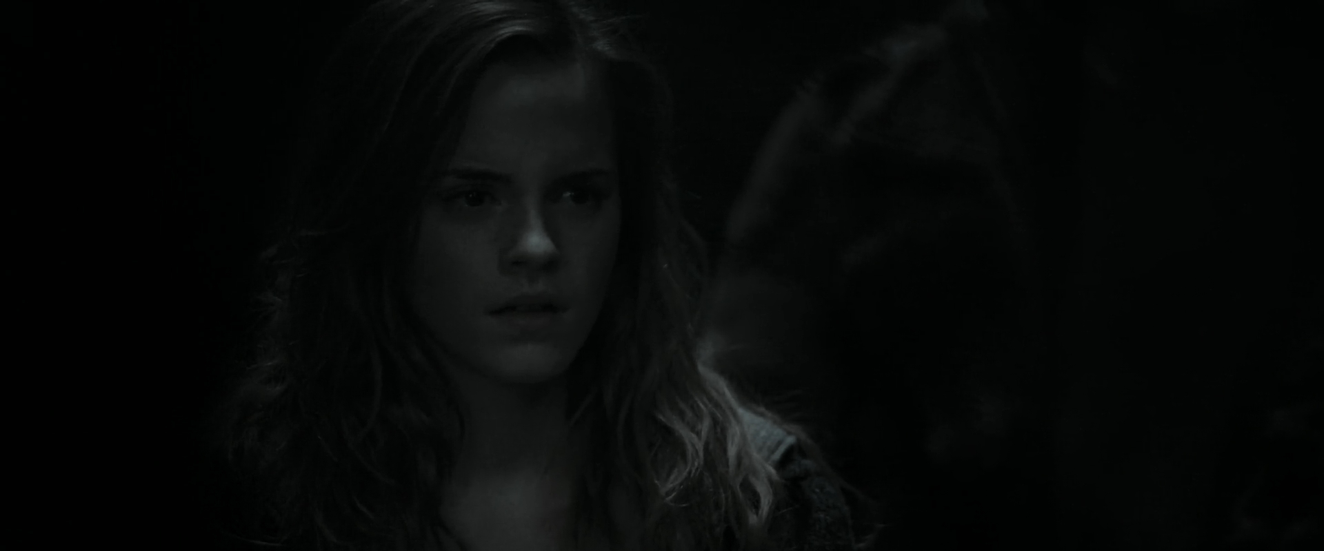 EmmaWatsonFan_dot_nl-HarryPotterAndTheDeathlyHallowsPart1-7098.jpg EmmaWatsonFan_dot_nl-HarryPotterAndTheDeathlyHallowsPart1-7098.jpg