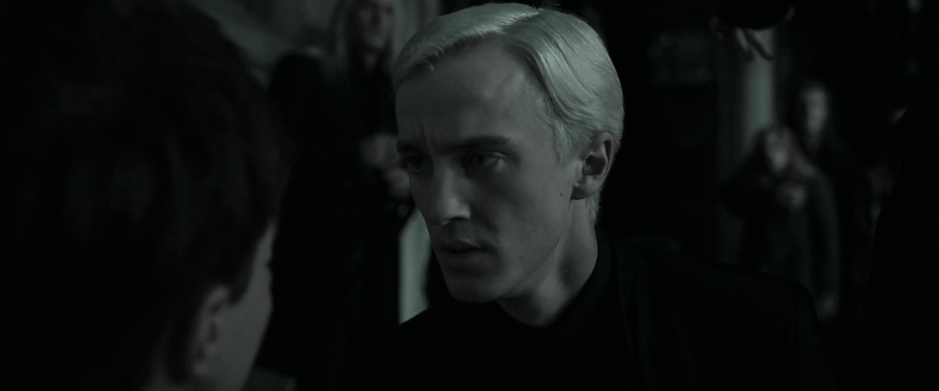 EmmaWatsonFan_dot_nl-HarryPotterAndTheDeathlyHallowsPart1-7161.jpg EmmaWatsonFan_dot_nl-HarryPotterAndTheDeathlyHallowsPart1-7161.jpg