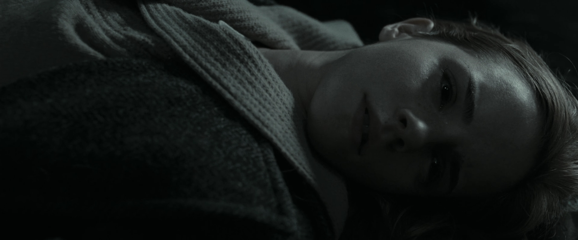 EmmaWatsonFan_dot_nl-HarryPotterAndTheDeathlyHallowsPart1-7399.jpg EmmaWatsonFan_dot_nl-HarryPotterAndTheDeathlyHallowsPart1-7399.jpg