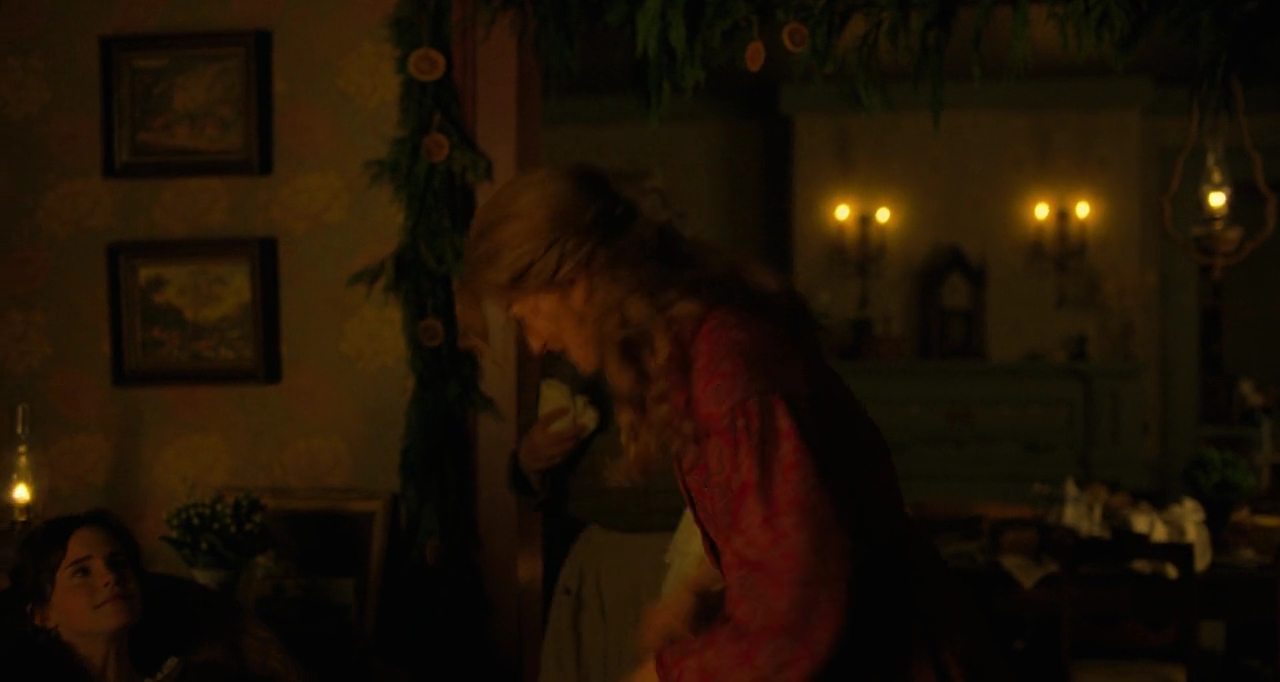 EmmaWatsonFan-dot-nl_LittleWoman1045.jpg