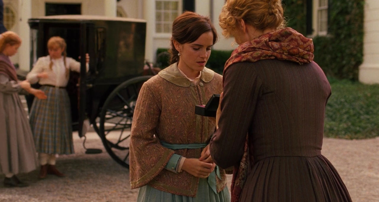 EmmaWatsonFan-dot-nl_LittleWoman3272.jpg