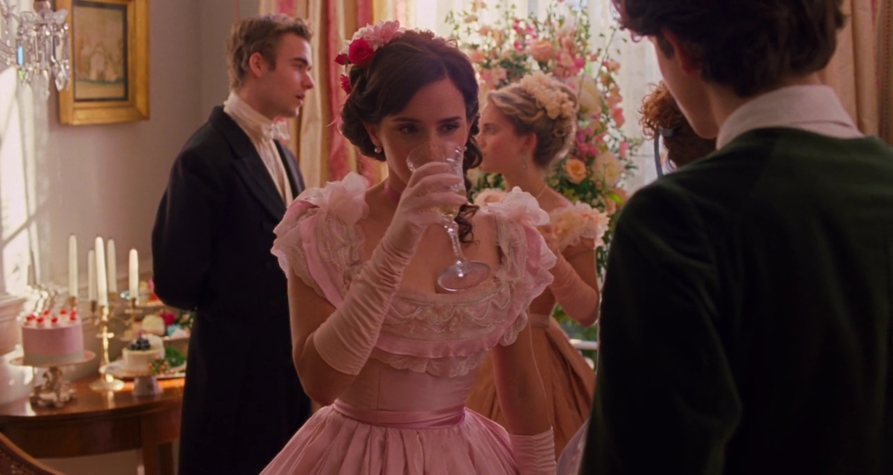 EmmaWatsonFan-dot-nl_LittleWoman3498.jpg