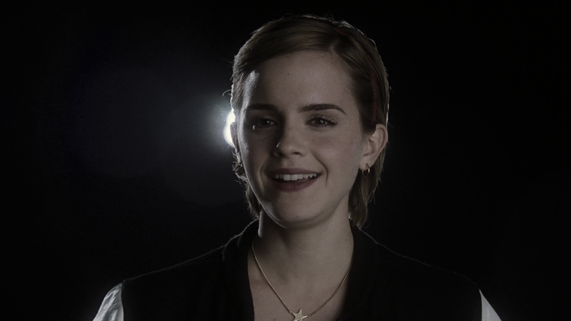 EmmaWatonFan-dot-nl_ThePerksOfBeingAWallflower0007.jpg EmmaWatonFan-dot-nl_ThePerksOfBeingAWallflower0007.jpg
