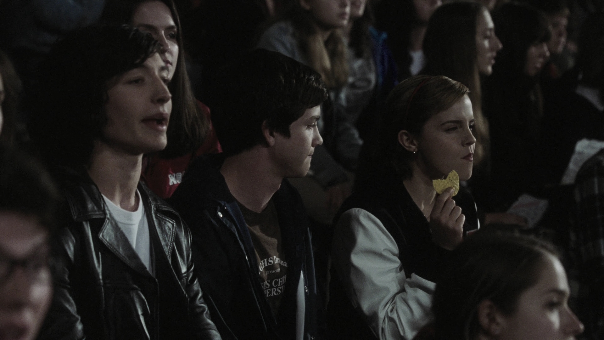 EmmaWatonFan-dot-nl_ThePerksOfBeingAWallflower0038.jpg EmmaWatonFan-dot-nl_ThePerksOfBeingAWallflower0038.jpg