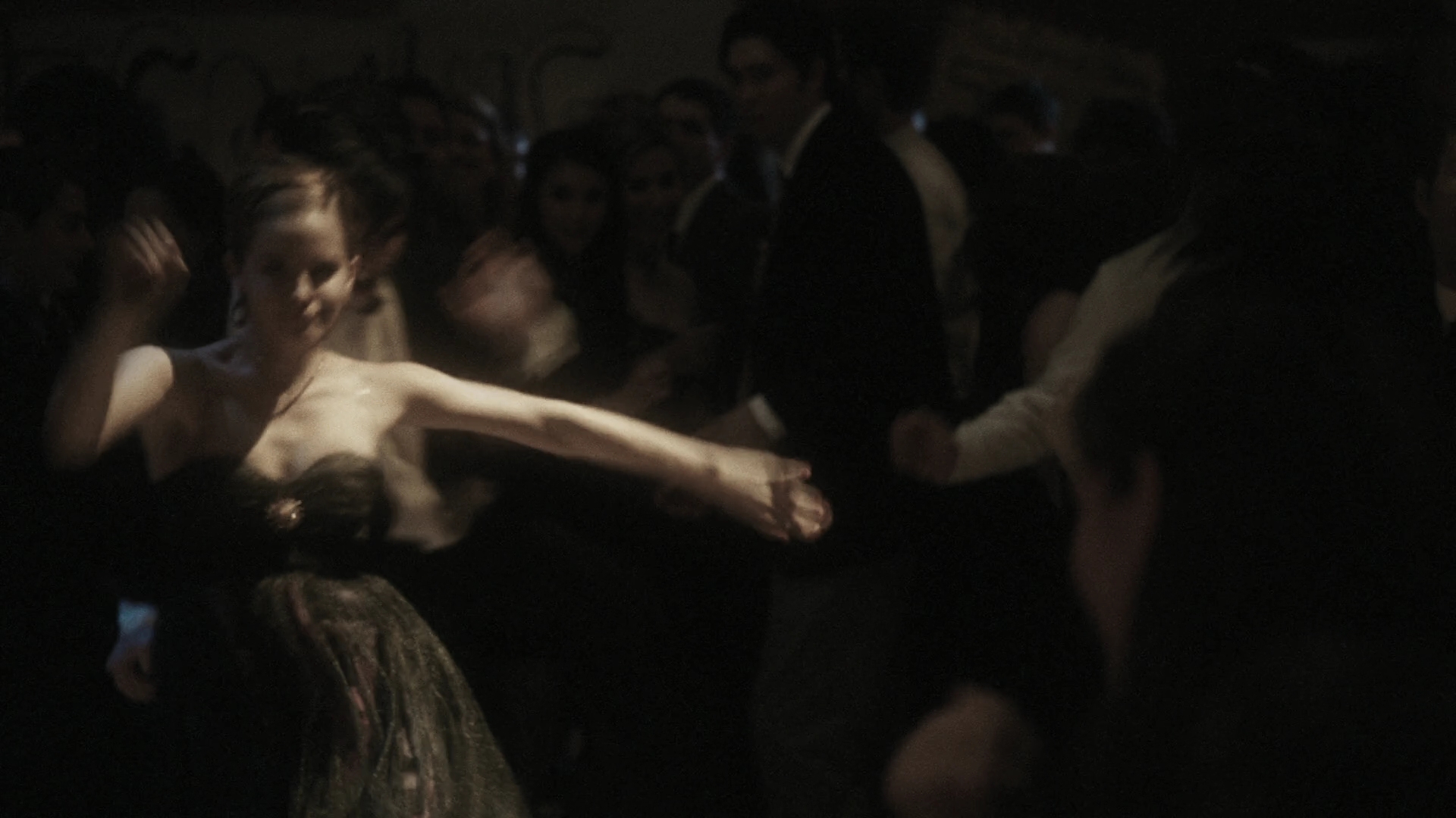 EmmaWatonFan-dot-nl_ThePerksOfBeingAWallflower1039.jpg